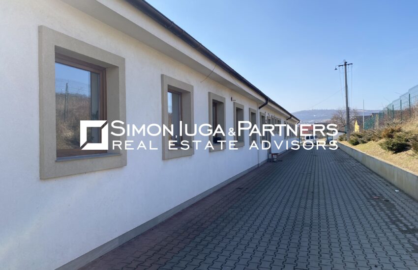 69dc1aebd8bc4194885bafd1b6f2021d 1